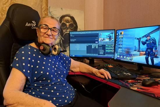 为何77岁老奶奶能在CS2卡盟中一穿五？香蕉道奇迹曝光